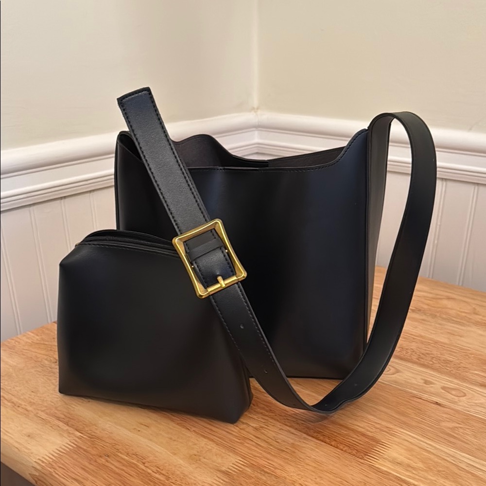 Elegant Black Leather Shoulder Bag Set